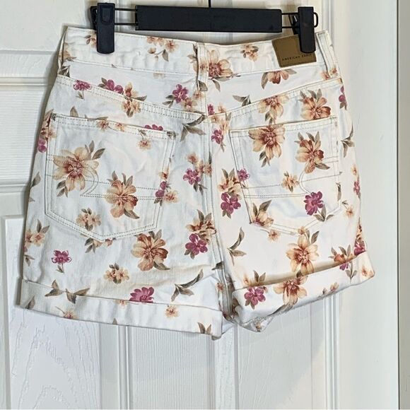 American Eagle Mom Shorts Floral Rolled Cuff Size 4 - Picture 2 of 9